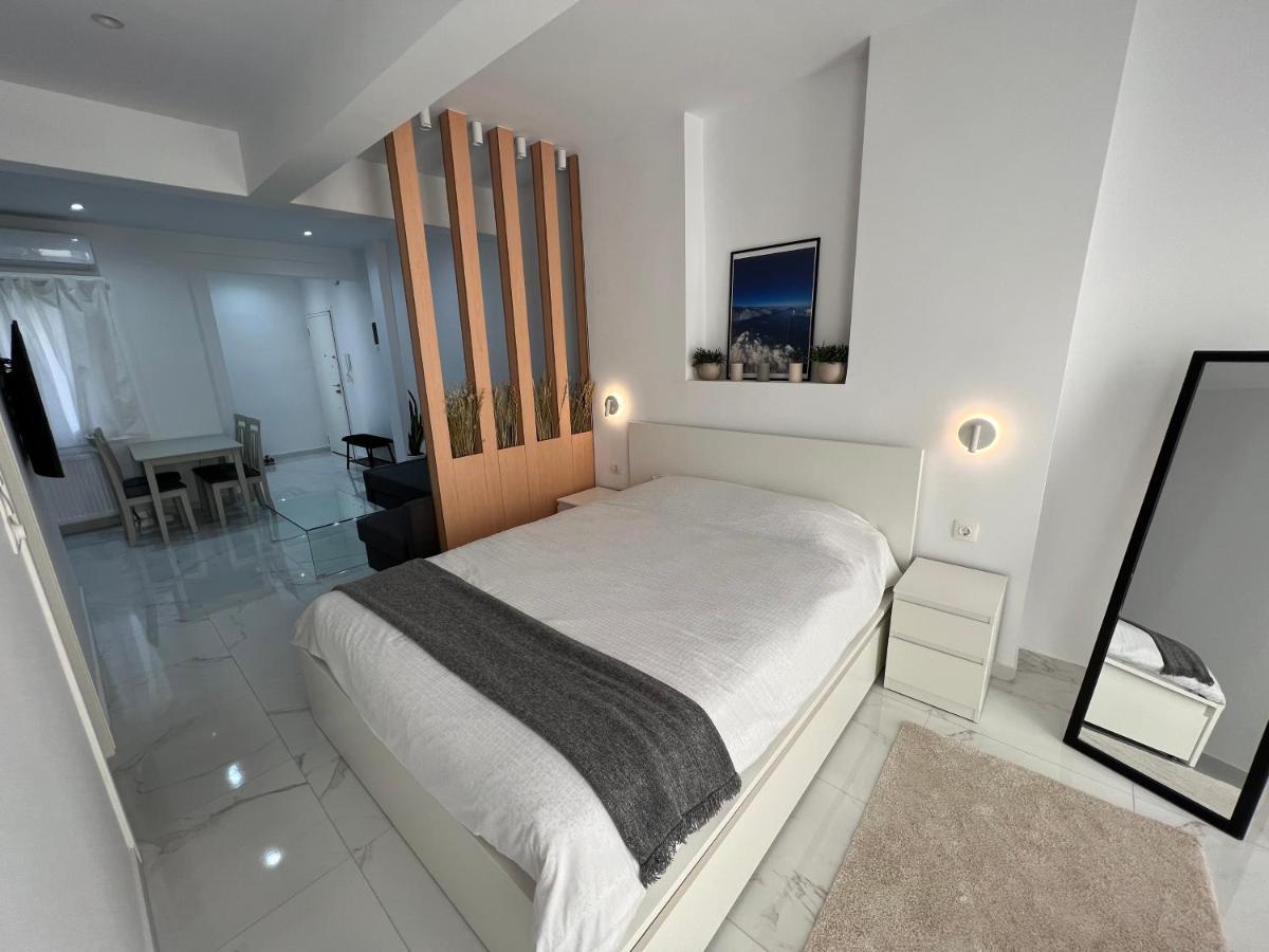 Modern 1-Bedroom Apartment In The City Center Салоники Экстерьер фото